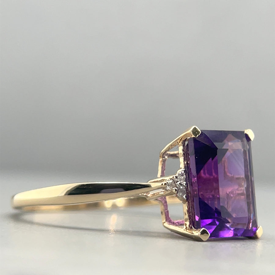 9ct Yellow Gold Diamond and Amethyst Ring - Size S