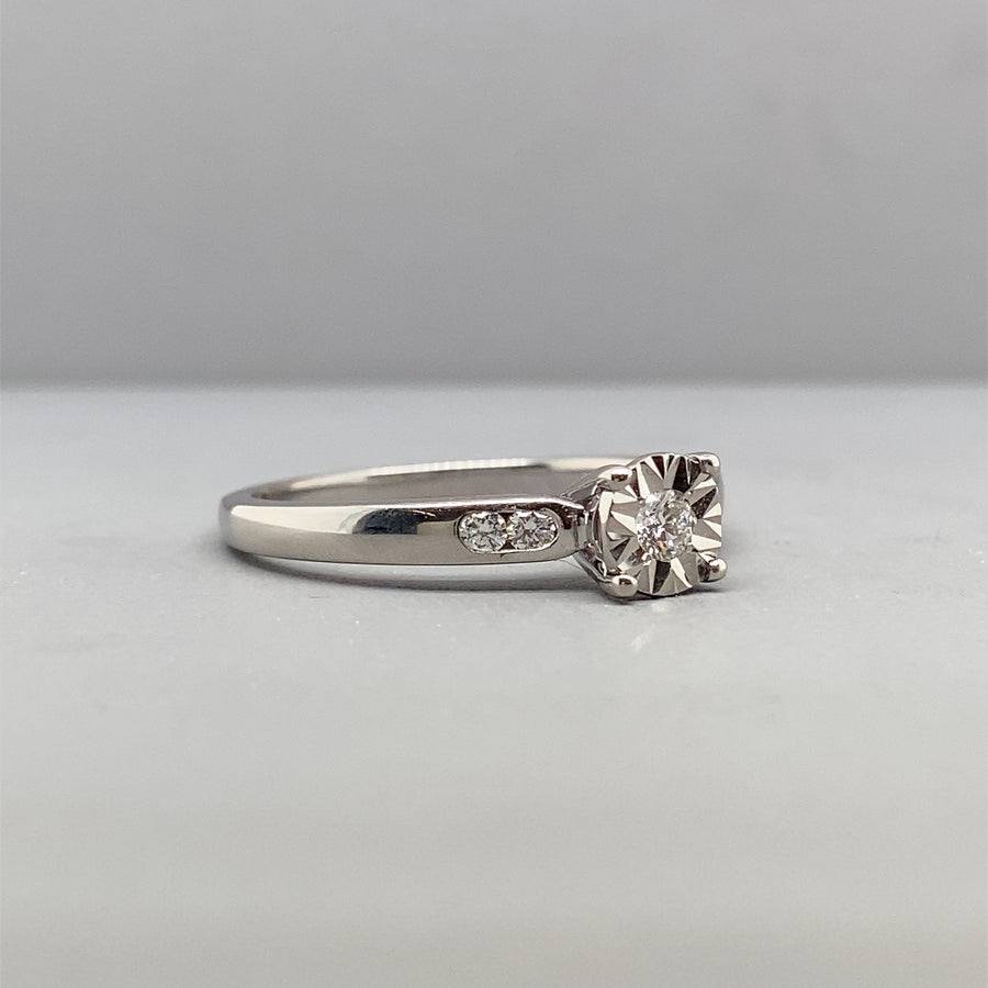 9ct White Gold Diamond Ring (c. 0.15ct) - Size O