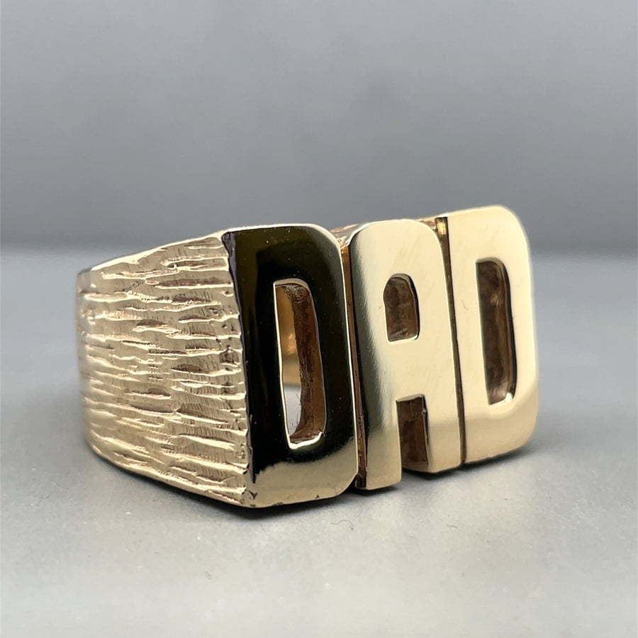 9ct Yellow Gold Dad Ring - Size T 1/2