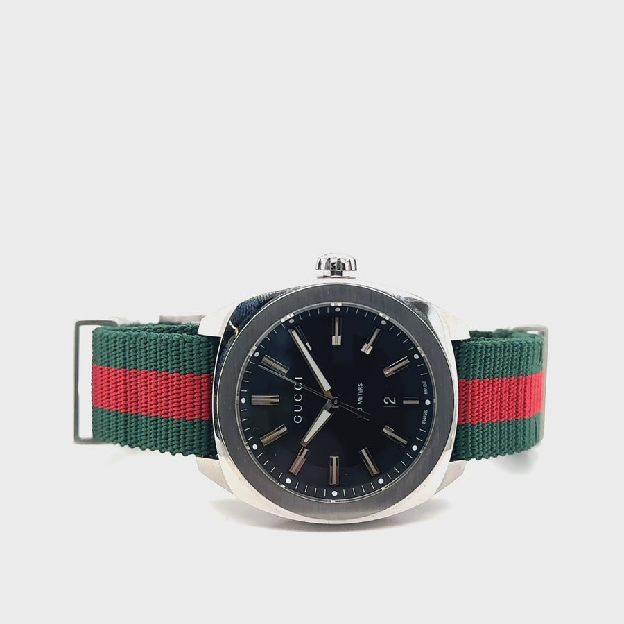 Pre-Owned Stainless Steel and Nylon Strap Dive Gucci Watch (Gents)