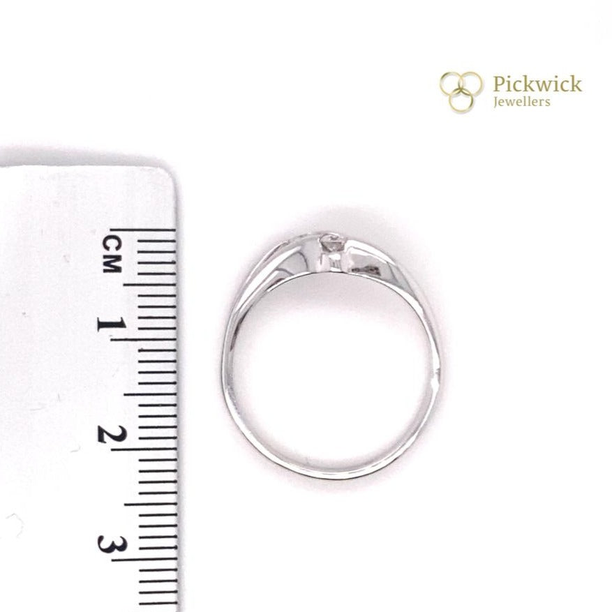 18ct White Gold Diamond Fancy Ring (c. 0.15-0.20ct) - Size O 1/2