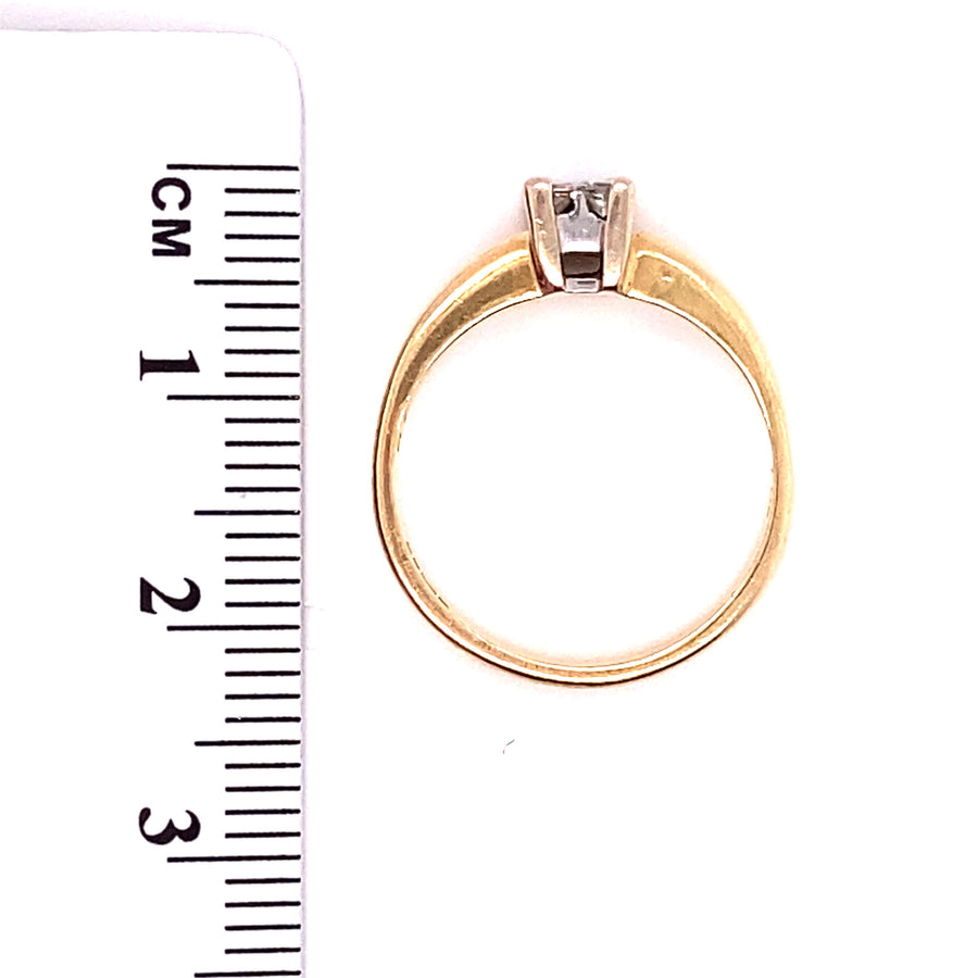 18ct Yellow Gold Four Stone Diamond Ring (c. 0.30-0.35ct) - Size J 1/2
