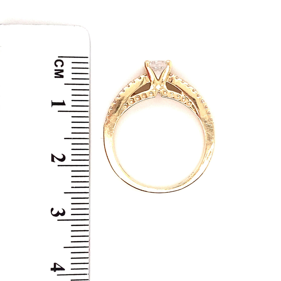 14ct Yellow Gold Cubic Zirconia Fancy Dress Cut Ring - Size L