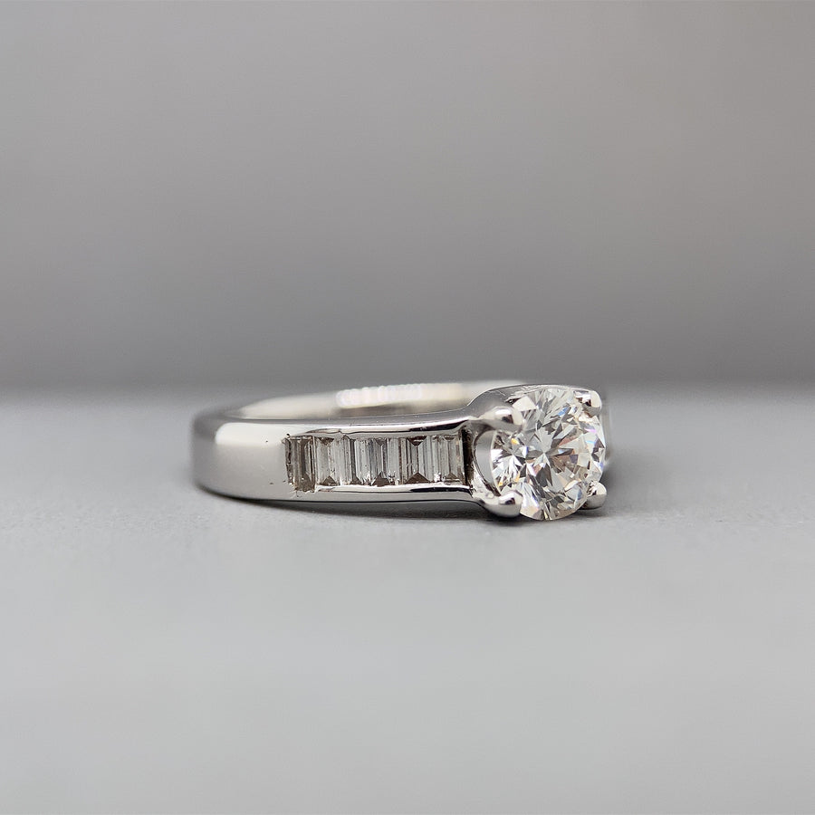 18ct White Gold Single Stone Diamond Ring With Diamond Shoulders (c. 0.55ct) - Size K