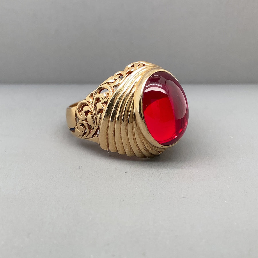 14ct Yellow Gold Red Stone Fancy Ring - Size S 1/2