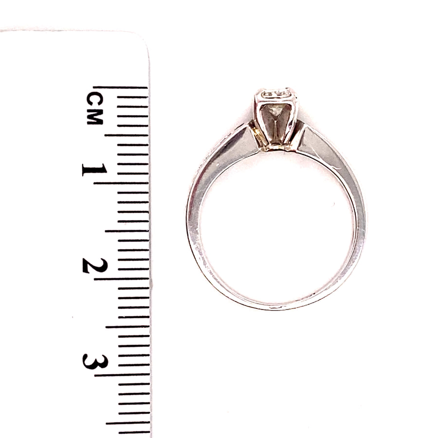 14ct White Gold Single Stone Diamond Ring with Diamond Shoulders (c. 0.60ct) - Size J 1/2