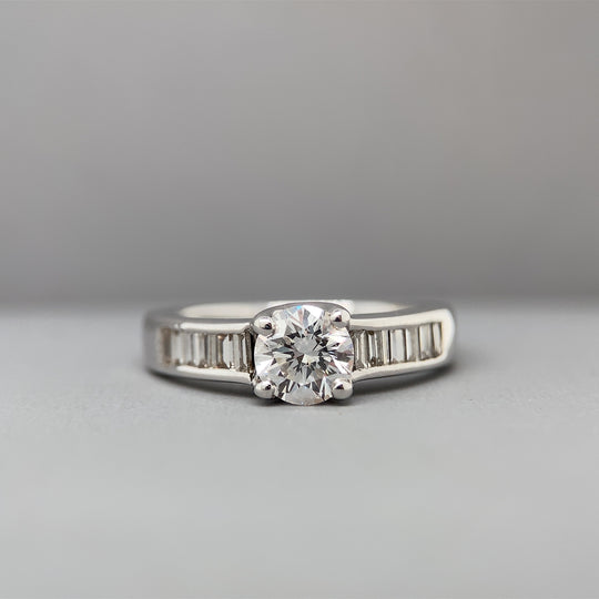18ct White Gold Single Stone Diamond Ring With Diamond Shoulders (c. 0.55ct) - Size K