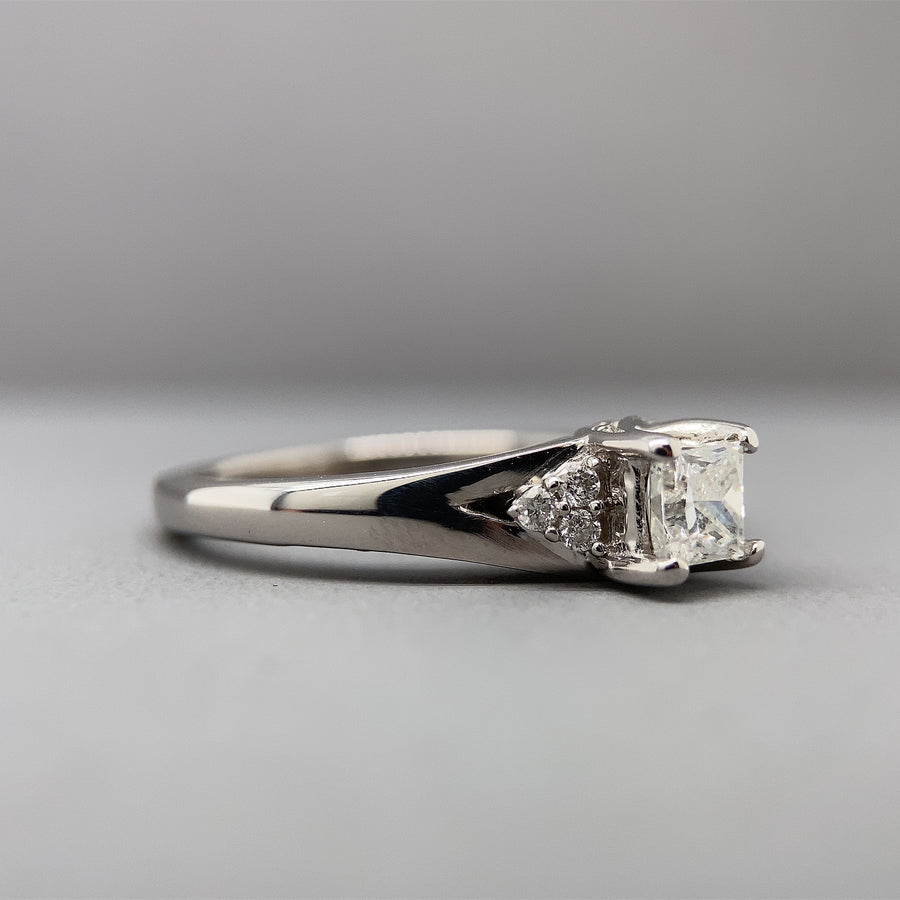 9ct White Gold Diamond Fancy Ring (c. 0.40ct) - Size I