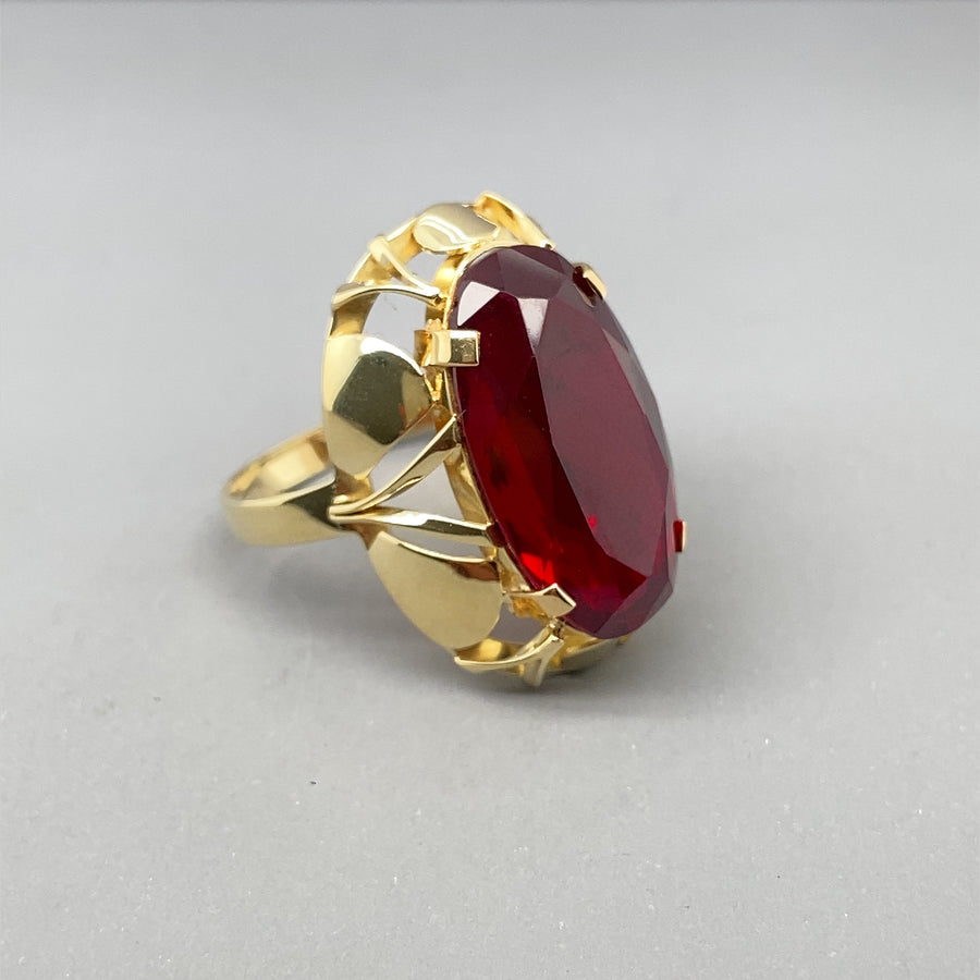 14ct Yellow Gold Simulated Red Stone Fancy Ring - Size P