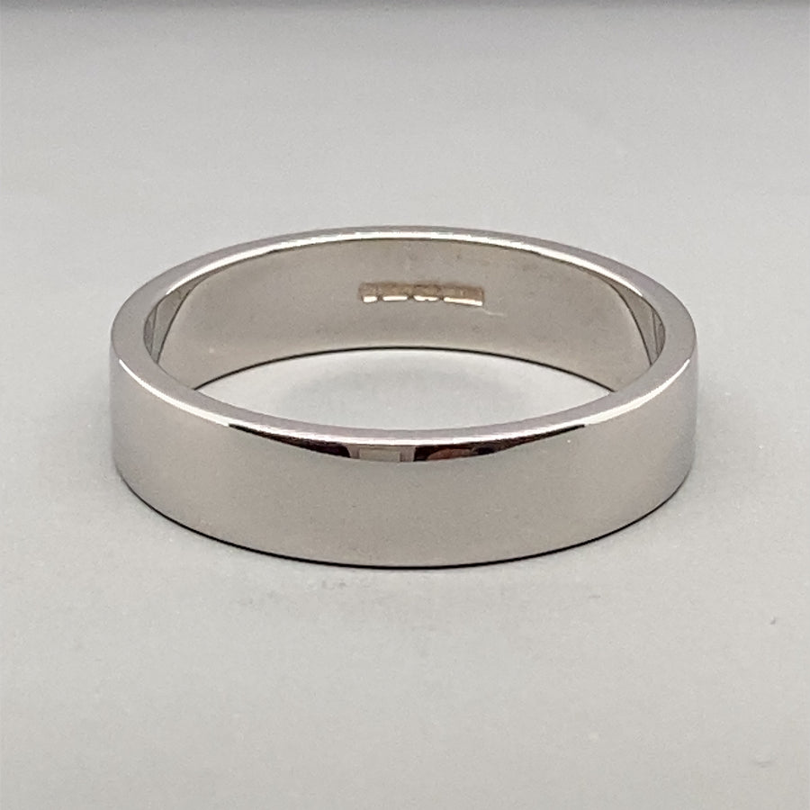 18ct White Gold Plain Band Ring - Size T