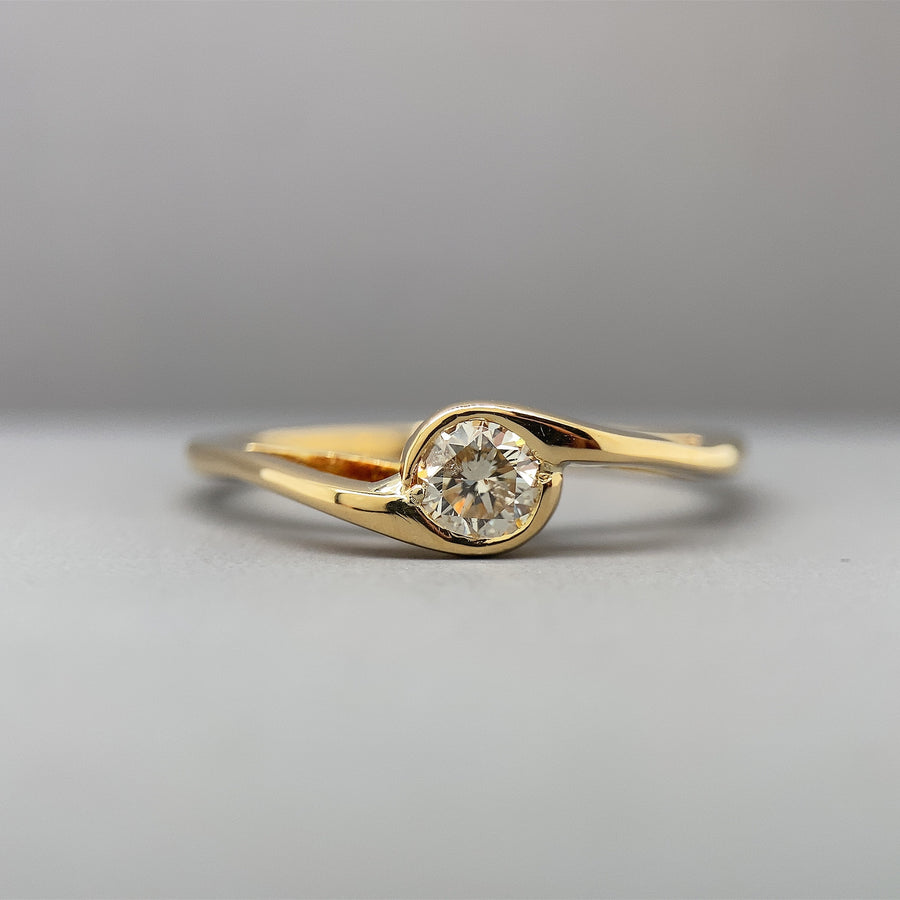 18ct Yellow Gold Single Stone Diamond Ring (c. 0.20ct) - Size T