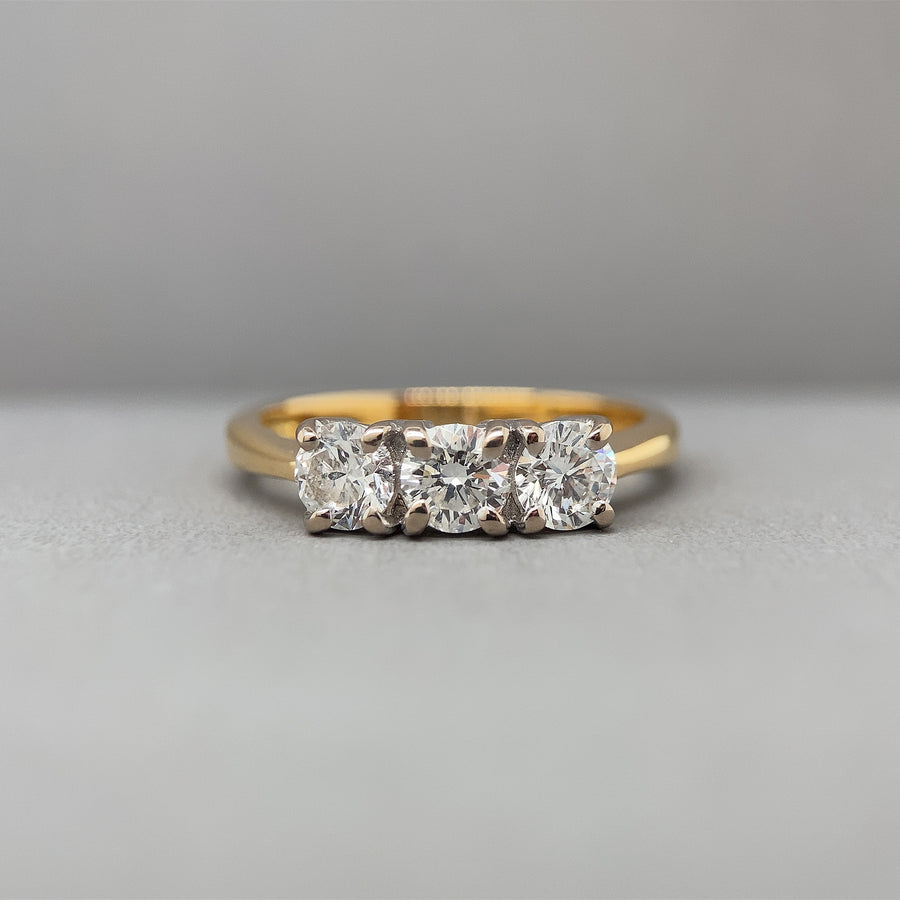 18ct Yellow Gold Three Stone Diamond Ring (c. 0.75ct) - Size L 1/2