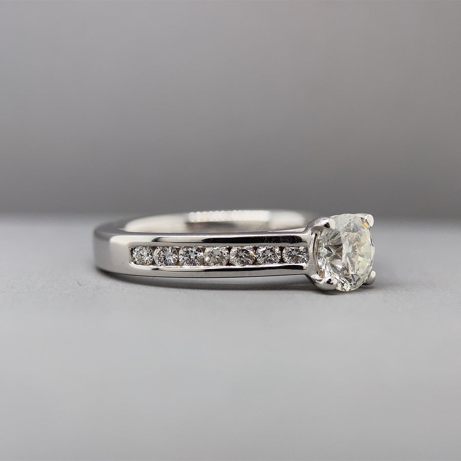 18ct White Gold Single Stone Diamond Ring With Diamond Shoulders (c. 1.05ct)- Size L 1/2